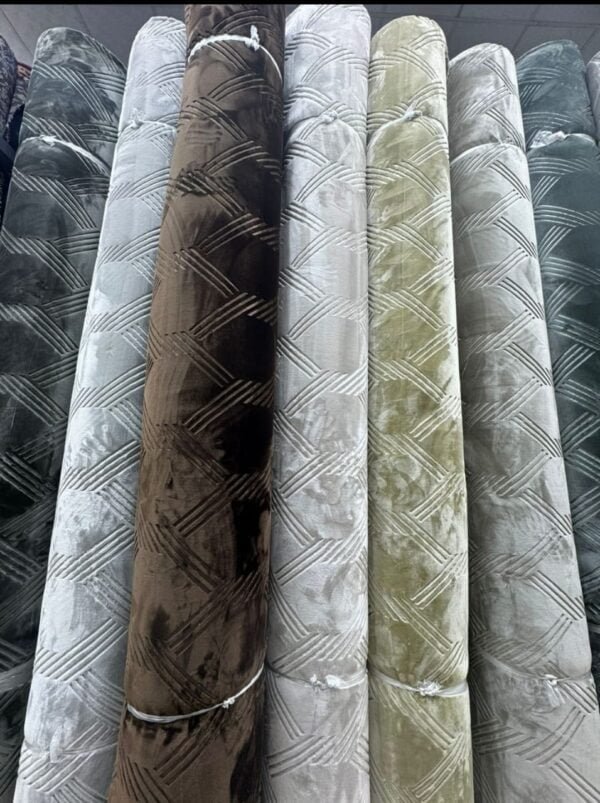 موكيت تركي فاخر بخيط متين عالي الجودة من مفروشات وأرضيات السريع بالرياض