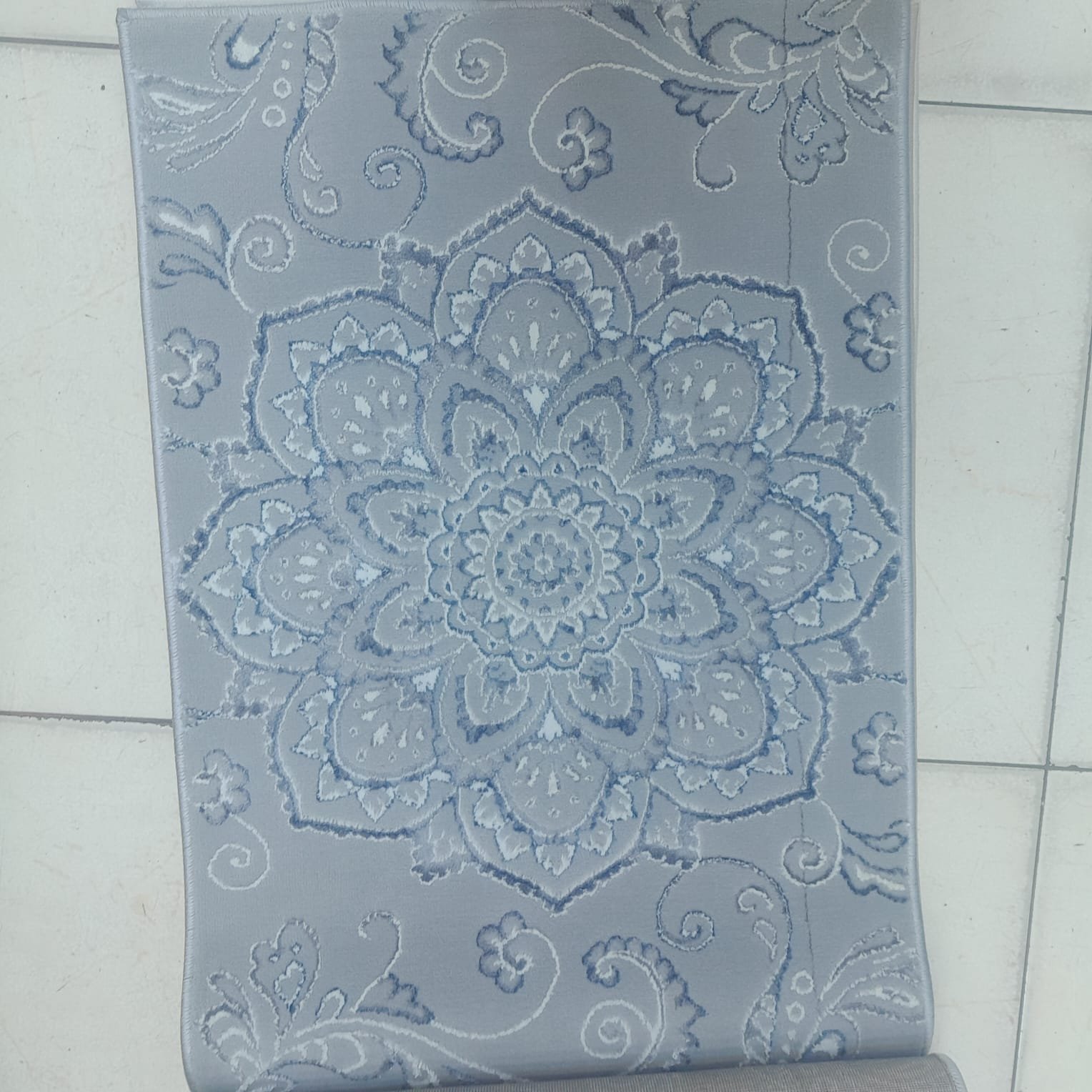 موكيت سجاد فاخر بجودة عالية من مفروشات وأرضيات السريع بالرياض